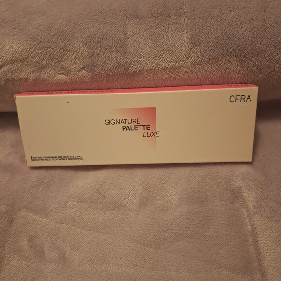 Ofra - Signature Luxe Palette - Picture 1 of 2